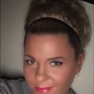 Meet your Posher, Donah